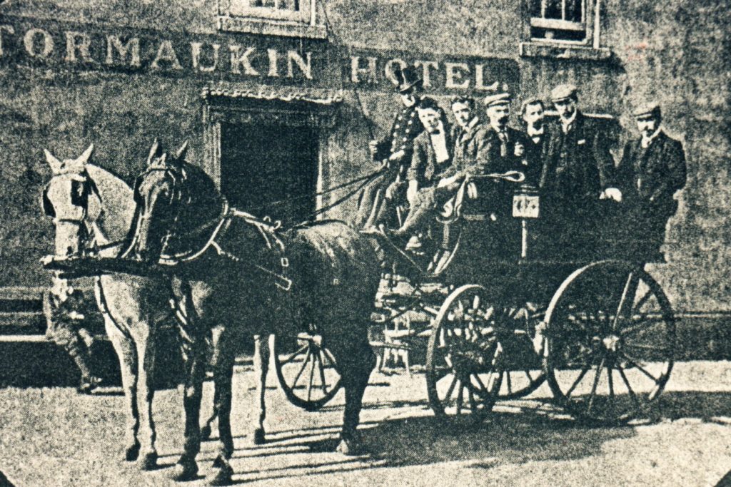 Photo C. 1900 – Goodall’s Charabanc at TheTormaukin Hotel, Glendevon